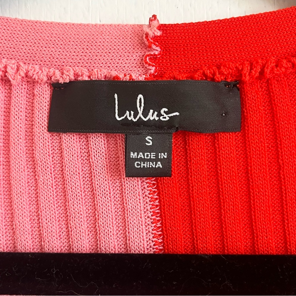 Lulu’s Colorblock Ribbed Top with Buttons - Picture 7 of 9